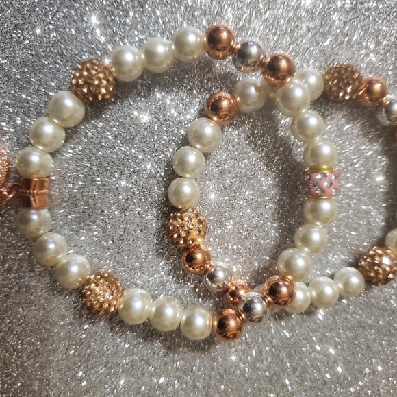 BEAUTIFUL MOM BEADED CREAM & ROSE GOLD DOUBLE BRACELETS SET. - Picture 7 of 15